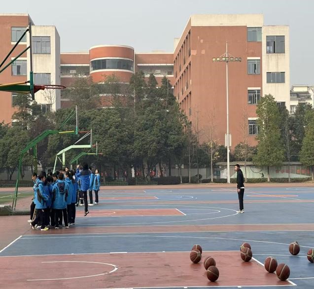 图片2.jpg 图片2.jpg