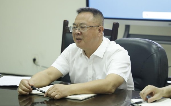 2龙校发言.jpg 2龙校发言.jpg
